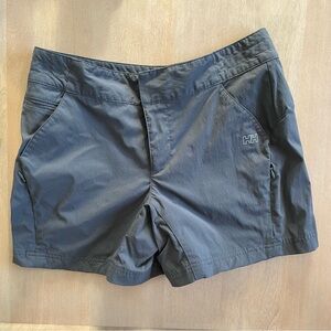 Helly Hansen Gray Cargo Shorts Lightweight Versatile Design